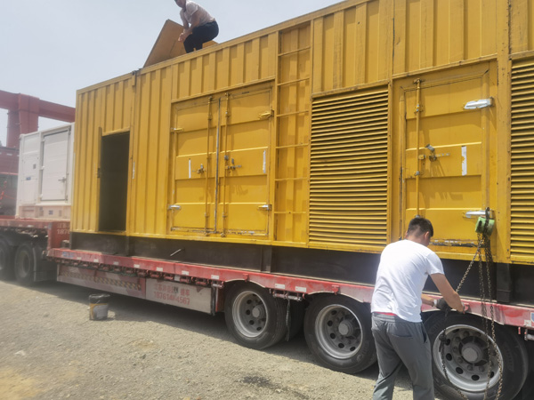 海城除了负载情况和发动机维护，还有哪些因素会影响 200kw 柴油发电机的油耗？
